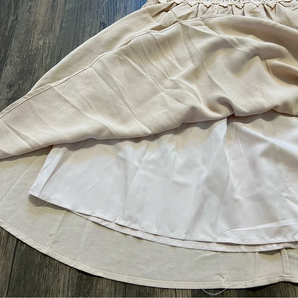 NWT SHEIN Tan Short Sleeves Lace Front Flowy Sun Dress Size S - Picture 10 of 14